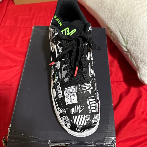 Nike Air Force 1 '07 LX Worldwide Pack Shoes Black White CZ5927-001 Mens Sz 11.5 - Picture 1 of 16